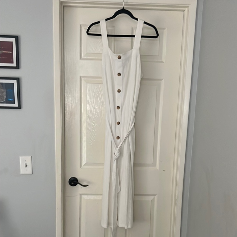 Ava & Viv White Sleeveless Jumpsuit